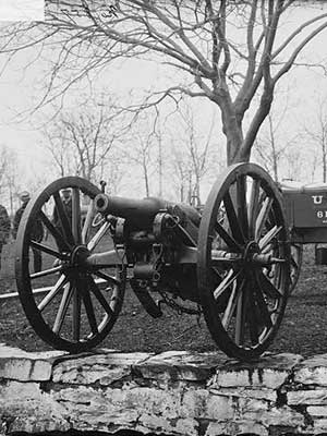 Poems-from-the-battlefield-cannon